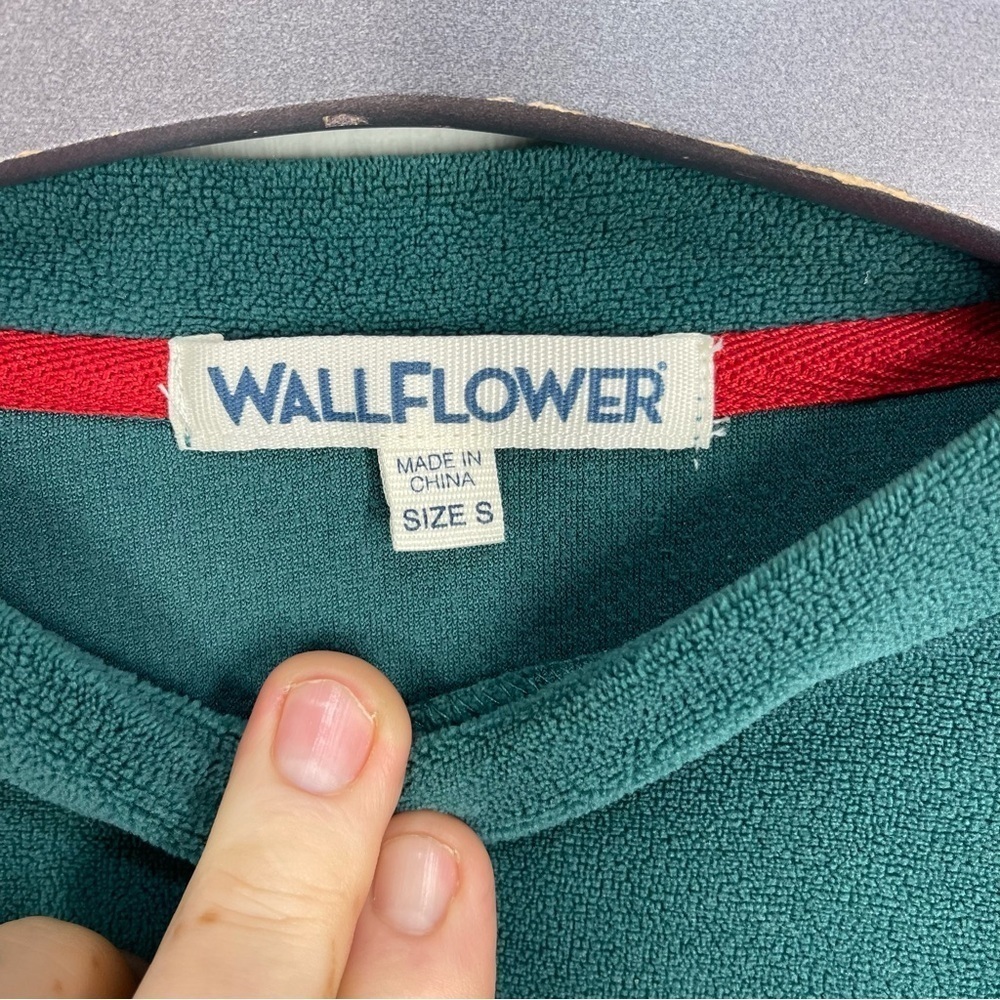 Wallflower Green Christmas Grenchy Sweatshirt with Candy Cane Letters Size Small - Picture 3 of 6